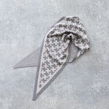 幾何柄ニットストール