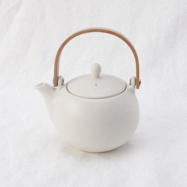 [}C]yr}{600 WH SALIU TE/212Lb`XgAi212 KITCHEN STOREj ̑