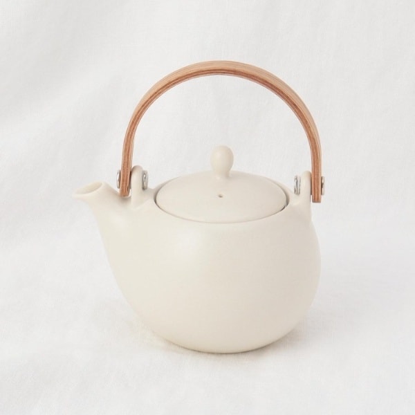 [}C]yr}{330 WH SALIU TE/212Lb`XgAi212 KITCHEN STOREj ̑