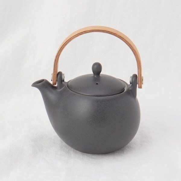 [}C]yr}{330 BK SALIU TE/212Lb`XgAi212 KITCHEN STOREj ̑