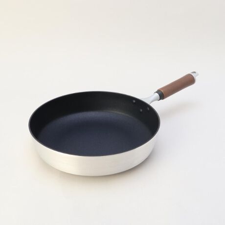 [^ԁFN7867590]ĂEu߂EςE䥂łEȂǗlXȒɑΉł`̃tCpłB|IȍL]iƔׂĂLRBׂďĂAu߂AKɒł܂Beʂ̐[䥂łύ񂾂₷lȗɖ𗧂[łByƑϋv̗ʌ`2iɂāAyʉ܂BxA~}OlVEgpĂ̂ŁAĂvłB{̍ޗ̃A~-}OlVÉu̒ōłyďvvƌĂ܂BʃR[eBÓuetv`ivXHv΂ʂ邱ƂɂʃR[eBOւ̃_[W}邱ƂłAтɂ܂BM`̗ǂA~-}OlVELXgȂ̂őŜψɉMłĂȂ̂ŗdオ܂BύݗAт܂BSHESV̎ЍHɂčsĂ܂By舵@zH/@:~dqW:~I[u:~ΉM:ΑϔM/ϗ≷x:--̑:--yȐidlzd:650ge:3.2LƖ̊֌WɂAۂFČꍇ܂B܂Ap\REX}[gtHȂǂ̊ɂA኱iƉ摜̃J[قȂꍇ܂BzI