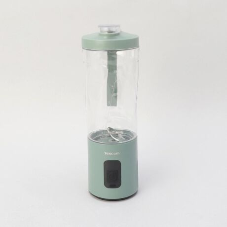 [^ԁFN7868244]XⓀt[cAveCȂǂD݂̍ޗă{^BZ^OȂǁAʂȃV[ŊINŃoX̗ǂ֓܂Bpt6nŁApXⓀt[c킸40bŕӁB6n]AȂ߂炩ȃX[W[Ɏdグ܂BՂ߂600ml̑eʁBނĈxɍ܂BRbv2t̂ŁAƑJbvŃVFAł܂B~LT[쒆̎c莞ԂƏ[dcʂJE^[\pl𓋍ځBZdオ莞ԂЂƖڂł킩A\ʏ[d؂h܂Bł瑦߂Bt^Ɉ݌tĂ̂ŁA{g炻̂܂܈߂܂B􂢕点ĕ֗łBy舵@zH/@:--dqW:~I[u:~ΉM:--ϔM/ϗ≷x:90(gp40)/-20@{ĝ݂̑:--yȐidlzd:540ge:600mld:DC5V/2AR[h:0.8mƖ̊֌WɂAۂFČꍇ܂B܂Ap\REX}[gtHȂǂ̊ɂA኱iƉ摜̃J[قȂꍇ܂B