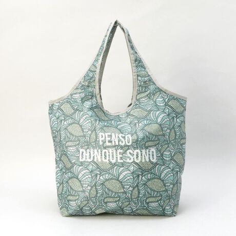 [^ԁFN7867747]][ĝ郂`[tvg{Ɠ̐F̃g[gobOBۗEۉ̋@\tGRobOłBgȂ̓RpNgɐ܂肽ނƂł܂By舵@zH/@:--dqW:--I[u:--ΉM:--ϔM/ϗ≷x:--̑:--Ɩ̊֌WɂAۂFČꍇ܂B܂Ap\REX}[gtHȂǂ̊ɂA኱iƉ摜̃J[قȂꍇ܂B