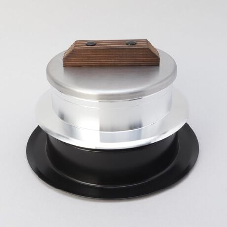 [^ԁFN7868869]̂Ȃ́u܂ǐvČBƒ̃KXRłӂт܂BA~jELXg̊A~jELXg̔M`͓̖200{BZԂŉx㏸B̊ۂ݂ŐΗNAтグ܂BWXeX̏dWłقǂ悢͂܂B܂ǉ̔M𓦂AMBeidvȖʂĂAVĂ̂悤ɊÂ݂艐̂邲тɐオ܂B̓ʂ̓Z~bNR[eBOłїɂAȒPłBy舵@zH/@:~dqW:~I[u:~ΉM:ΐpϔM/ϗ≷x:--̑:SiZT[RΉyȐidlzd:1450ge:1.9LƖ̊֌WɂAۂFČꍇ܂B܂Ap\REX}[gtHȂǂ̊ɂA኱iƉ摜̃J[قȂꍇ܂B