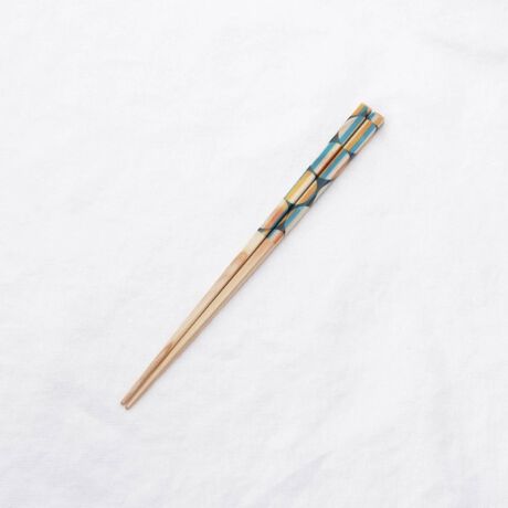 [^ԁFN7865462]ihanaiCnij͕́uዷhv̐Z@ōꂽAH@Ή̔V[YłBɔz؍ނgpĂTXeBiuȂŁAƖڂFƃfUCƌyĎ₷̂|CgłBtBhŁuf炵vƂӖihanaBقږHg炱A邾ŃNNfUCƂꂵIihanâ̓|bvȂfUCȂ̂ŁAfReBuɂȂ肷ɐH傤ǗǂʂĂ܂Bu茳ɑf炵̂vȑzƎRւ̃XyNgl܂ihanaV[YłB䐙̖؂̕悤Awʂ͖ؖڂfUCɂȂĂ܂BKaamosiJ[Xjcuk̋ɖ̂悤ȌzIȒĂv`[tɂĂ܂y舵@zH/@:dqW:~I[u:~ΉM:--ϔM/ϗ≷x:--̑:--yȐidlzd:15gS:22.5cmƖ̊֌WɂAۂFČꍇ܂B܂Ap\REX}[gtHȂǂ̊ɂA኱iƉ摜̃J[قȂꍇ܂B