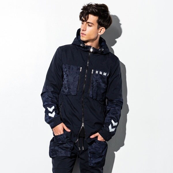 ヒュンメル　And A コラボ　ナイロンパーカー 直営店・WEB限定】hummel(ヒュンメル)ナイロンコンビパーカー