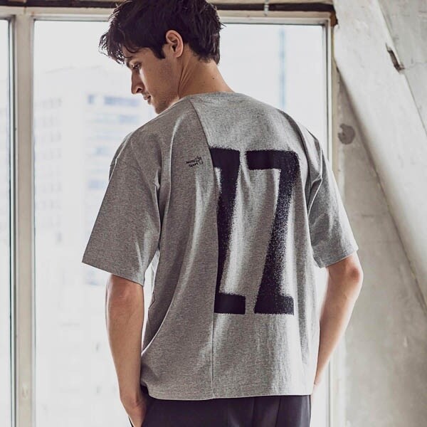 hummel(ヒュンメル)×Jazzy Sport(ジャジースポート)スプレーロゴ