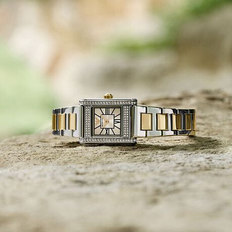 [^:AR11704]Emporio ArmanĩP[XTCY20 x 26mm̃EHb`B݂̂O[̃TC_CɃ[}CfbNXzAc[g[̃XeXX`[P[XɃNX^炢܂Bc[g[J[ XeXX`[uXbgꂽۂ^j[ug̃hXEHb`́A莝̃RNV̒ŉi̖͂܂BP[XTCYF26 MMOF14 MMhF 5C[ugFNH[c/j\FAiOA: Kiۏ؁F2Nԁy EMPORIO ARMANI ɂ z1981NɃC^AA~mŒauhBfUCi[̓WWIEA}[jBSnƎRȔz؂ɂȂAsIŐꂽACe̐XĂĂ܂BC^AŃG|IƂ́ûɓ傫ȎsvƂӖB̖̂ƂAG|I A}[jł̓YAEBY̗mA͂Av⍁AA_[EFAAX|[cEFAȂǕLACeWJĂ܂B< NI[ci̓drɂ >グɎvɃZbgĂdŕAmFp̃j^[drłBoבO̕ۊǊԒɂdr͏ՂĂAw_œdr؂Ăꍇ܂BȂAdr؂͕ۏ؂̑ΏۊOƂȂ܂̂ŁA炩߂B< mF >pbP[W͎ۂ̉摜ƈقȂꍇ܂BOɂ́AAɃLY≚݂ꍇ܂B炩߂Bp̃j^[Ɩ̉eɂAۂ̏iƐFقȂČꍇ܂B[i͕ۏ؏̑ƂȂ܂̂ŁA؂ɕۊǂĂ܂悤肢܂Bi^OɋLڂĂ鉿iɂ܂āAî݂̂Ăꍇ܂BɂAiɕ\Ă鉿iƈقȂ^OtĂꍇ܂A̔i͂ɉʂɕ\ꂽiƂȂ܂B܂悤A肢\グ܂B