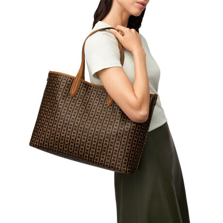 ꏊɌgтAVg[gaBACRjbNȃ^DN`[tɂA􉽊wIȑvg͓IȁAyʂWILLIAMSONg[głBeʂɂƂ̂fUCB̃|[`tĂ܂BRNVFWilliamson[\TCYF16C`m[gp\RPVCR[eBOt@ubNAg[g40.7cm x }`14cm x 29.3cmV_[Xgbv x 2̃fBe[Ft@Xi[|[` x 1̑fށF100% REPREVEĐ|GXeA: Kiy FOSSIL ɂ zFOSSILitHbVj́AnƓƑnɃCXpCAꂽEL̃CtX^CANZT[uhłB𒴂Ĉ郌U[ObYAWG[AEHb`nĂ܂BׂĂ̊ɂāAMake Time For GoodiPnjƂɓw߁AlXnЉɃ|WeBuȕω炷悤gł܂B< mF >pbP[W͎ۂ̉摜ƈقȂꍇ܂BOɂ́AAɃLY≚݂ꍇ܂B炩߂Bp̃j^[Ɩ̉eɂAۂ̏iƐFقȂČꍇ܂B[i͕ۏ؏̑ƂȂ܂̂ŁA؂ɕۊǂĂ܂悤肢܂Bi^OɋLڂĂ鉿iɂ܂āAî݂̂Ăꍇ܂BɂAiɕ\Ă鉿iƈقȂ^OtĂꍇ܂A̔i͂ɉʂɕ\ꂽiƂȂ܂B܂悤A肢\グ܂B