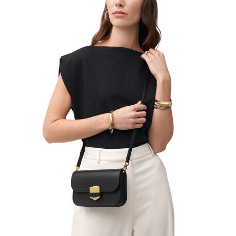 [^:ZB1926001]^CXȖ͂hNX{fBALENNOXoBuh̗jʂĎgĂACRɃCXpCAꂽVȃVOl`[^p[c炢܂B㎿ȃubNU[ɃXG[h̃}CNt@Co[ CjO{ANWbgJ[h𑽐zLENNOX́AghȂ݁BłoobO̒nʂVɊl邱ƊԈႢȂłBN[W[Ftbv, B}OlbgzbNXgbvF߁EO\ȃNX{fBXgbv x 1O|PbgF-|PbgFXCh|Pbg x 1, t@Xi[|Pbg x 1, NWbgJ[h x 3̃j^[AƖɂۂ̏iƐFقȂĂ݂ꍇ܂B