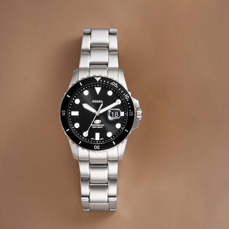 @\IȃfUCfBe[ۗOZ[RNVAFOSSIL BLUE DIVEB̃_Co[YX^C̃^Cs[X́AXeXX`[3ANuXbgA􉽊wIȃCfbNXAt]h~gbvOAkȍ肪͂łB100[ghρB*ISOF؂͎擾Ă܂BRNVFFossil Blue DiveP[XTCYF42 MMOF22 MMhF 10C[ugFNH[c/OjfCg\FAiOA: Kiۏ؁F2Nԁy FOSSIL ɂ zFOSSILitHbVj́AnƓƑnɃCXpCAꂽEL̃CtX^CANZT[uhłB𒴂Ĉ郌U[ObYAWG[AEHb`nĂ܂BׂĂ̊ɂāAMake Time For GoodiPnjƂɓw߁AlXnЉɃ|WeBuȕω炷悤gł܂B<pbP[Wɂ>EvFOSSILȂł͂̃fUC͓IȃeBʂɓĂ͂܂BEeBʂ̃fUC͓͂Ă̂y݂ƂȂĂ܂BEeBʂ̊ÕfUC͉摜ƈقȂꍇ܂B< NI[ci̓drɂ >グɎvɃZbgĂdŕAmFp̃j^[drłBoבO̕ۊǊԒɂdr͏ՂĂAw_œdr؂Ăꍇ܂BȂAdr؂͕ۏ؂̑ΏۊOƂȂ܂̂ŁA炩߂B< mF >pbP[W͎ۂ̉摜ƈقȂꍇ܂BOɂ́AAɃLY≚݂ꍇ܂B炩߂Bp̃j^[Ɩ̉eɂAۂ̏iƐFقȂČꍇ܂B[i͕ۏ؏̑ƂȂ܂̂ŁA؂ɕۊǂĂ܂悤肢܂Bi^OɋLڂĂ鉿iɂ܂āAî݂̂Ăꍇ܂BɂAiɕ\Ă鉿iƈقȂ^OtĂꍇ܂A̔i͂ɉʂɕ\ꂽiƂȂ܂B܂悤A肢\グ܂B