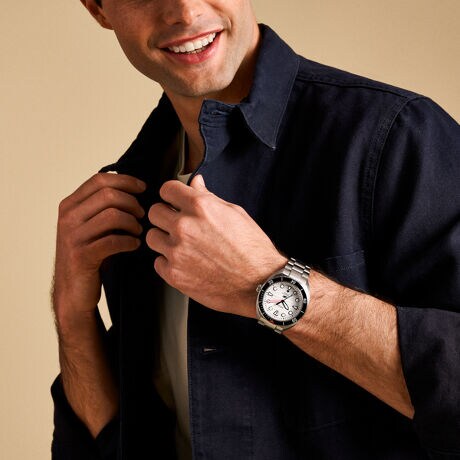 ŐVł@\Iȃ_Co[YX^C̃EHb`oB̂zCg_C20ChŁALCł̖`C[W_ȃfUC͂łBRNVFBreakerP[XTCYF42 MMOF22 MMhF 20C[ugFNH[c/OjfCg\FAiOA: Kiۏ؁F2Nԁy FOSSIL ɂ zFOSSILitHbVj́AnƓƑnɃCXpCAꂽEL̃CtX^CANZT[uhłB𒴂Ĉ郌U[ObYAWG[AEHb`nĂ܂BׂĂ̊ɂāAMake Time For GoodiPnjƂɓw߁AlXnЉɃ|WeBuȕω炷悤gł܂B<pbP[Wɂ>EvFOSSILȂł͂̃fUC͓IȃeBʂɓĂ͂܂BEeBʂ̃fUC͓͂Ă̂y݂ƂȂĂ܂BEeBʂ̊ÕfUC͉摜ƈقȂꍇ܂B< NI[ci̓drɂ >グɎvɃZbgĂdŕAmFp̃j^[drłBoבO̕ۊǊԒɂdr͏ՂĂAw_œdr؂Ăꍇ܂BȂAdr؂͕ۏ؂̑ΏۊOƂȂ܂̂ŁA炩߂B< mF >pbP[W͎ۂ̉摜ƈقȂꍇ܂BOɂ́AAɃLY≚݂ꍇ܂B炩߂Bp̃j^[Ɩ̉eɂAۂ̏iƐFقȂČꍇ܂B[i͕ۏ؏̑ƂȂ܂̂ŁA؂ɕۊǂĂ܂悤肢܂Bi^OɋLڂĂ鉿iɂ܂āAî݂̂Ăꍇ܂BɂAiɕ\Ă鉿iƈقȂ^OtĂꍇ܂A̔i͂ɉʂɕ\ꂽiƂȂ܂B܂悤A肢\グ܂B