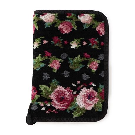 [^ԁF1H9125121055]ԉ̂悤Ƀo炫ق颃}CWGbg̃}`P[XBɂ́AĥĂ̂ɂ҂ȃt@Xi[|PbgAJ[h|PbgȂǎ[|Pbg[Ă܂BLN̕ɂg֗ȃACełBkwʕlkJlt@Xi[k|Pbglt@Xi[|Pbg~PAI[v|Pbg~2AJ[h|Pbg~8yPATTERN CONCEPTzMY JULIETi}CWGbgj`鉳`~Iւ̐^̈AÂOỏԂɗႦWGbgBp炢Ő܂jsÑOf[VŁBāA̖j`܂̎𒩘Î悤ɎU΂߂āB݂݂̏A}eBbNɁB͂̏íAʐ^ƕ̈ʒuقȂꍇ܂B̔zuɂĂ̂ẃA邱Ƃł܂B