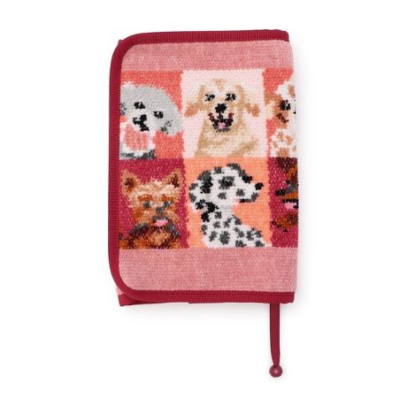 [^ԁF1J3025127075]ӂ\tgȃVj[DŎdĂwbNI}ChbOx̃ubNJo[łBobOɓĎ^т₷A֗A6TCYɎdĂ܂BRgXgnAp[ct֗̕ȂRȂǂ͓Iȃ|CgB̃NbVveBoXƑĂgƁAǏ^C[܂BkwʕlyPATTERN CONCEPTzLOOKI MY DOGibNI}ChbOj`䂪Ƃ̃ACh`ũvʐ^WɁA݂Ȃ̃xXgVbgB߂߃LLɂΊALƂAA߂ɃyƂAǂȕ\ǂȎd킢B̎qAōI͂̏íAʐ^ƕ̈ʒuقȂꍇ܂B̔zuɂĂ̂ẃA邱Ƃł܂B