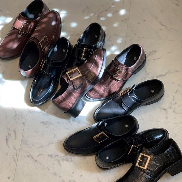 LE MONDE 黒 ベルベット バックル付き ローファー XS～5Lサイズ展開】 ベルクロ マニッシュ バックル付き ローファー軽量