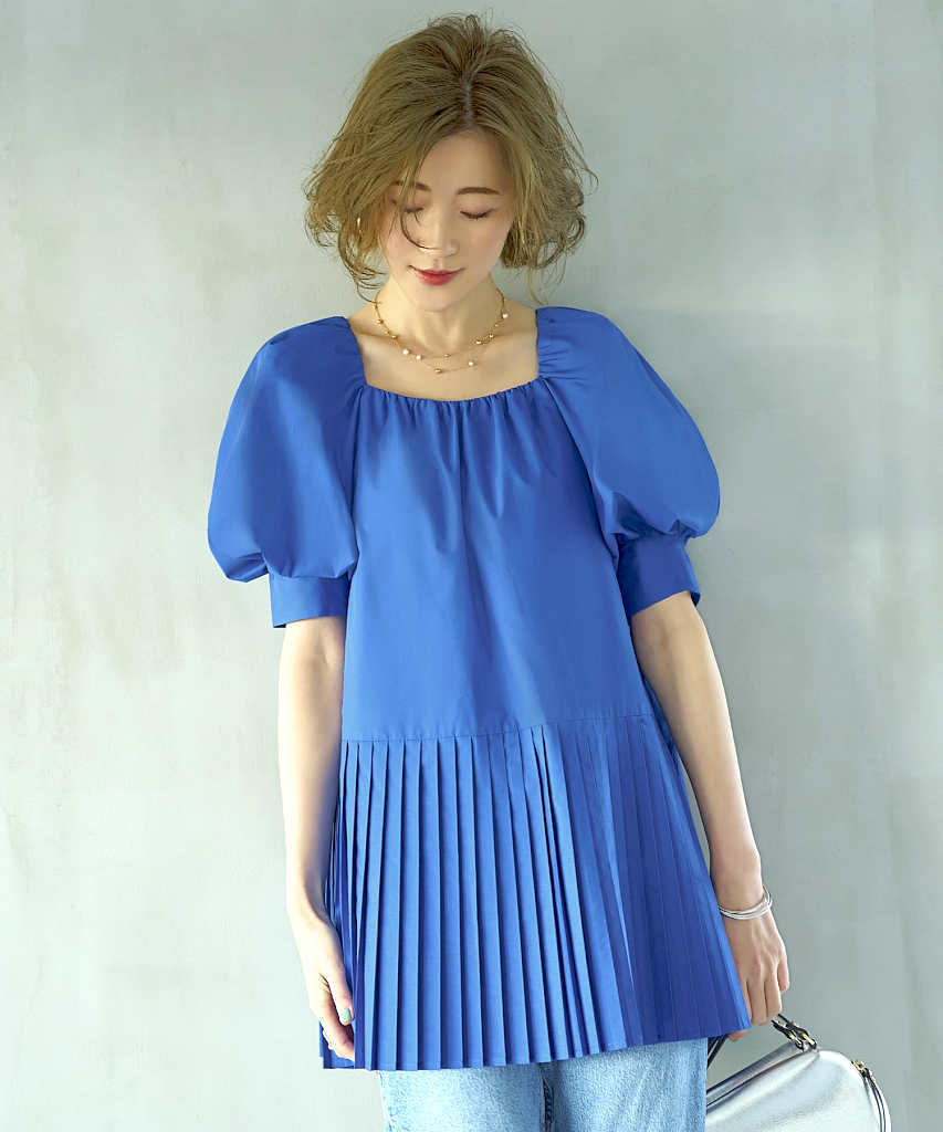 ルイルエブティック RUIRUE BOUTIQUE プリーツヘム・ボリュームスリーブブラウス （ロイヤルブルー） ルイルエブティック RUIRUE BOUTIQUE プリーツヘム・ボリューム