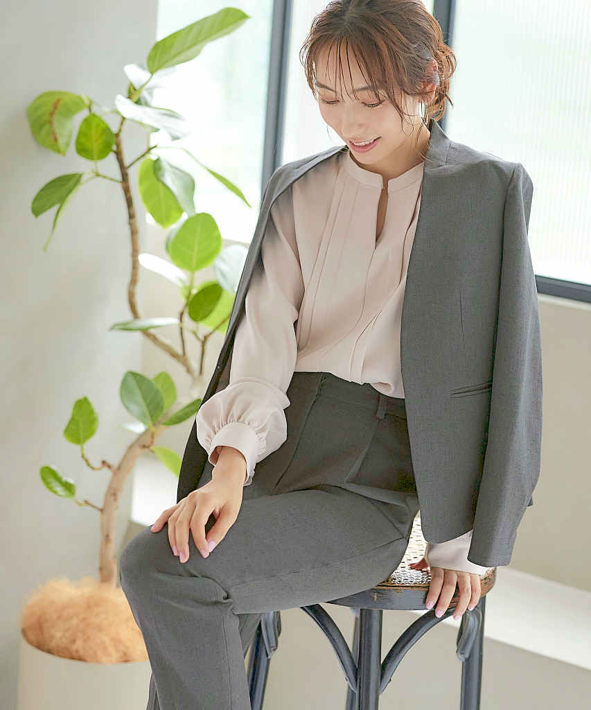 美品✨23区×Bahariye セットアップパンツスーツ ストレッチ グレー M 23区× BAHARIYE パンツスーツ ✨未使用✨ 23区×Bahariye