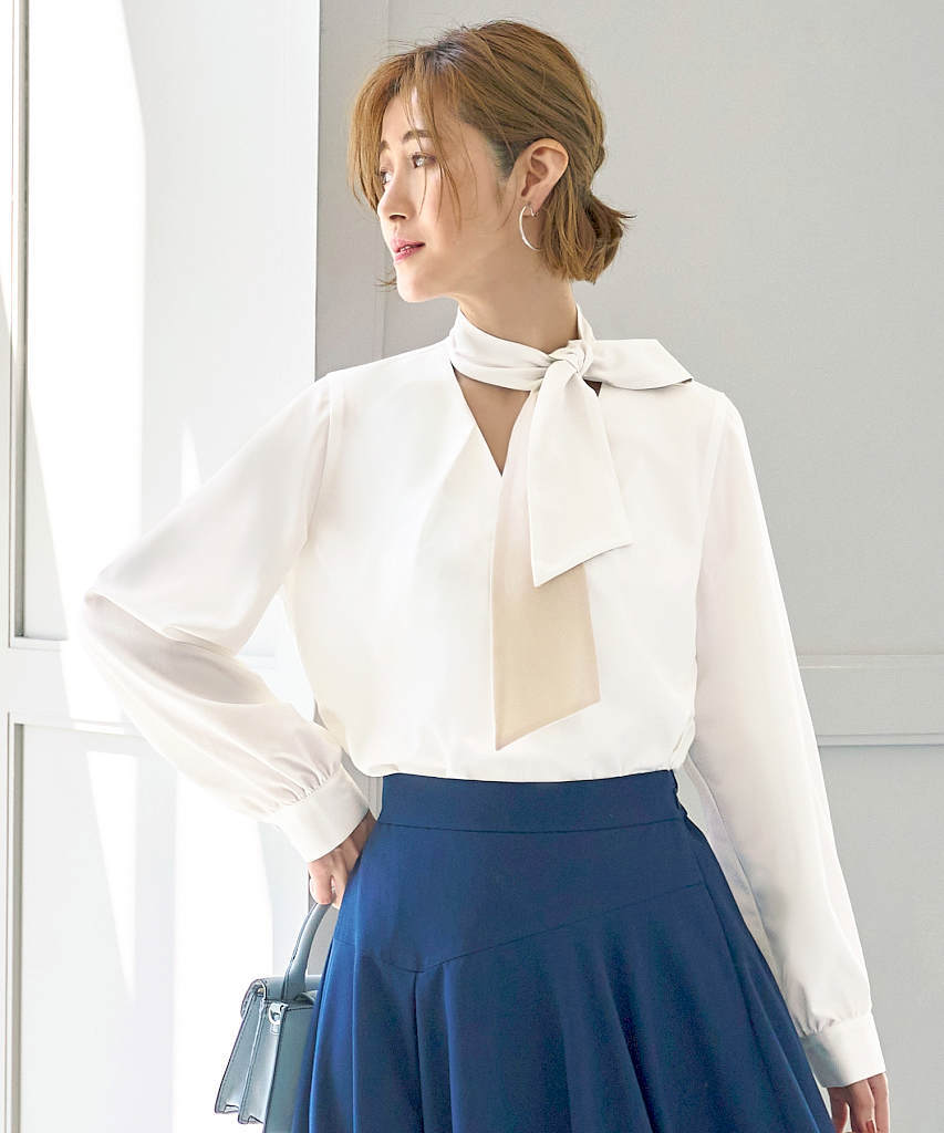 ルイルエブティック RUIRUE BOUTIQUE バイカラーボウタイブラウス （ベージュ） ルイルエブティック RUIRUE BOUTIQUE バイカラーボウタイ