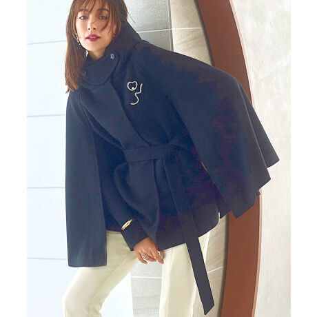 [^:K1299]_炩ȃh[viȈۂ̃h}eBbNȃP[vR[gʊ邽ՂƂACVGbgōƏۂo܂BGKgłȂꊴ̂X^C܂ByE[[Xgb`zX^CƗDꂽ@\RUIRUEŐVE[V[YۉƂ炩ȋNъE[CNɊJꂽ|GXeńAiȕ͂SDGs̊ϓ_ڂĂ܂BjbgȂł͂̌yƃXgb`_炩SnłBVɂȂɂ^ɂגpĂ܂Bj[hp`@jbgn̕\ʂ𑽐̐j(j[h)̂@BňkătFgɂAɋNт鐻@BE[̂悤ȂȂ߂炩Ȍ򂠂\ʊ̎dオŁAӂ݊Aۉʂ߂܂ByfBeB[zՂƐngґȃtA͏iŒ悢̂ghCNȃfUCBƐg𕪂Řr΂ǂAɒ邨mI΂HDĂ܂BO\ȃxǵAEGXg}[N2ʂ̒Ȃy߂܂BE`EH[}[݌̃^u͖h΍ƁANVJȈۂɁEJgƓF̂݃Xibv{^ŒEyłBE|PbgTChɕ֗ȃV[|PbgtłBEt[h傫߂̃t[h͕ۉƏʂ܂BExgg̃TChɃxgʂ̂ŁAꂽƂSz܂BEnE[̂悤ȂȂ߂炩Ȍ򂠂\ʊ̎dオŁAӂ݊Aۉʂ߂܂B