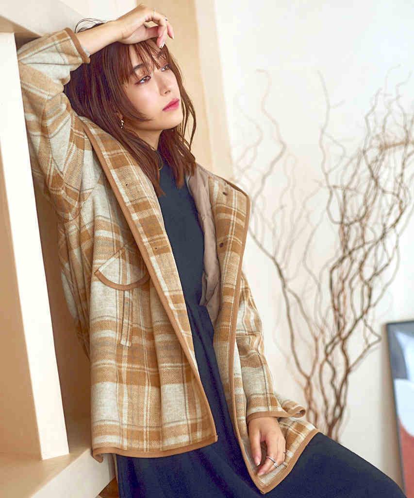 ルイルエブティック RUIRUE BOUTIQUE フェイクレザーペプラムダウン ルイルエブティック RUIRUE BOUTIQUE フェイクレザーペプラム