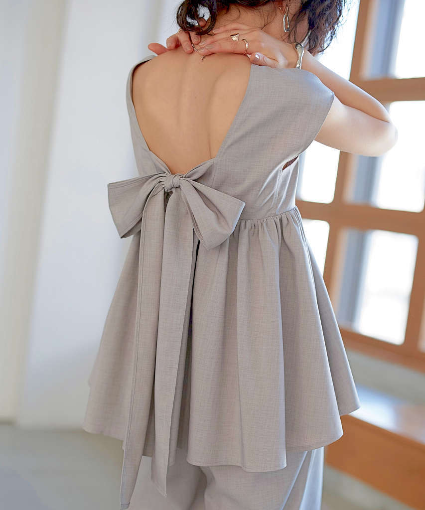 ルイルエブティック RUIRUE BOUTIQUE バックリボンペプラムジレ＆ワイドパンツセット （ベージュ） RUIRUE BOUTIQUE セットアップ 洗えるバックリボンペプラムジレ