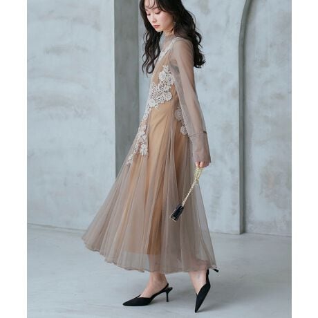 [^:U1474]`[t[XU΂߂ꂽiŗ̂VA[s[X@ׂȋP̃hbg`[ɁAOX[uNVJȃfUCB`[t[X360xGKgo܂BU΂߂ꂽ`[t[XۓIȃfUCBՂtAACVGbgłӂƍL܂B̓񎟉p[eB[Ȃǂ̂Ă΂͂AHӉ܂ŕLV[Ŋ􂵂Ă1łByfBe[zCi[hXɃhbg`[d˂fUCB`[t[X́AOƃfRe3ɔzuA360xGKgo܂BXJ[g͂ՂtAACVGbgŁAEGXg牺͂ӂƂVGbgL܂BEfReAVg[̃`[t[X܂BEJJ̃RV[t@Xi[+zbNłBE؂ւɃOOe[vtANZgɁBXbgŁAo܂Bn`[FhbgɃĂ郉hbg`[B`[ɂ̓XgCvĂfނłBCi[hXF̂Ȃ_炩ƂG̐nłB[XFԖ͗l̃P~J[X͈قȂ3ނgpAAVg[ɔzuĂ܂BJFJt@Xi[+zbN߃V[AIAZj[A2(񎟉)A1.5Ȃǂ̂Ă΂AlAAӉAAXRȂǂ̃p[eB[V[͂Af[g⏗qA܎OA{QAaAw()AƎ()AtA\Ȃǂ̊wZsł̕eE}}X[cƂĂȂǁA20E30E40E50܂ŕLV[Œ񂹂tH[}p[eB[hXłB