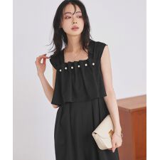 ルイルエブティック(RUIRUE BOUTIQUE)のフロントパールフレアサロペット