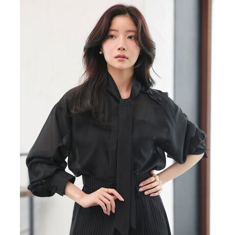 [^:T1589]iȃVA[ƃAVfUC̃{E^C͂̃uEXAVg[ȃV_[{^ƁA{т\ȃ{E^CANZgƂȂAVvȂۓIȃX^CɁB̃{^ƃ{т\ȃ{E^CANZghbvV_[{MU[{[X[uŉ؂₩ɁBAW\ȃuEX̓ItBXR[fƂĂ􂵂܂ByfBe[z{E^CAWtg̃{E^C͈ꌋтłA{тɂĂAW\Bѕňۂς邱ƂoĂ낢Ȓy߂܂BEtgiȃVA[̃uEXɃ{E^C|CgBE{^̃AVg[{^[hȃANZgɁBEhbvV_[{MU[{[X[uŉ؂₩ɁBJtX2̃{^tBniȂق̂VA[łƂ悢n̂fށB߃V[ItBXJWAȂǒʋ΃rWlXV[AaAHAȂǂ̂Ă΂AqAf[gAAXRAoAVbsOȂǕLfC[V[ɑΉłA20E30E40E50܂ŕeE}}ɂpiłꂢ߂ȃVcuEXfUCgbvXłB