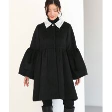 レース襟付きウールコート