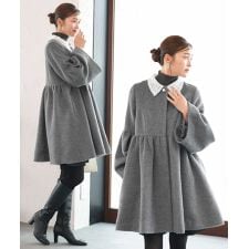 レース襟付きウールコート