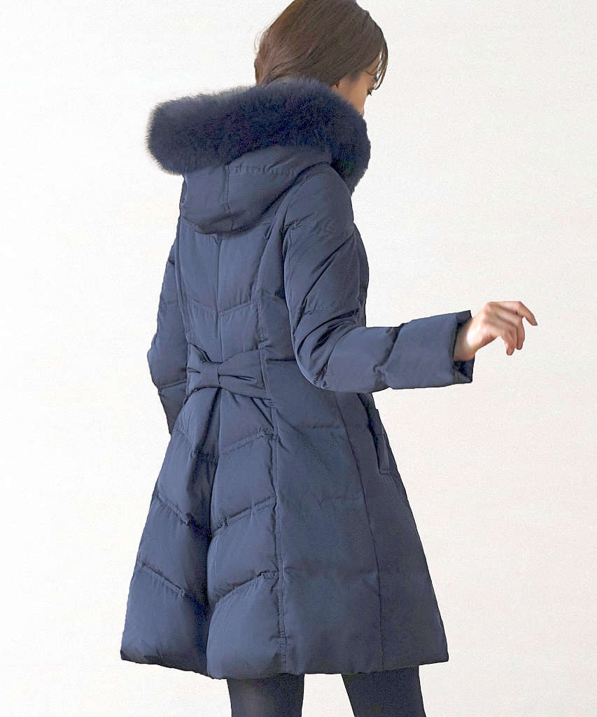 【レディースダウン アウター】フォックスファーバッスルスタイルダウンコート ダウンジャケット ベスト付き 中・長セクション 536 セールフォックスファーバッスルスタイルダウンコート ｜ レディース