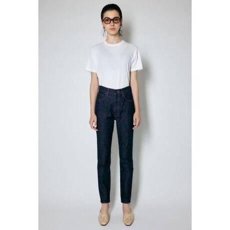 [^ԁF010ISA12-2261]yMVS SKINNY ^ GuCGXXLj[zuɂ̃Xgb`vAaB Ò̂悤ȃfjDǁASnƊƂ͂܂񂩁HMOUSSÝA̋fj܂B PȂXgb`fނł͂ȂANĂ{̖100̐nɌNIeBɂȂ܂ŋc_dˁAC[W`ĎJԂAt̒ʂ莎s낵Ȃ犮ɂ̃Xgb`fށAꂪuMVSMOUSSY VINTAGE STRETCHvłB JAPAN MADẺHőɊXgb`fށB܂ŃmXĝ悤ȌڂƉKȗSñMbvɁAKdオłB HfނA{炱ł邱ÏkčグĐ܂ꂽMVSÅĉB  VGbg ɋ̂ȂAn̓őɊ郔Be[WCNȃXVGbgB mXg̃XLj[𗚂Ă悤ɌVGbgɂčĂ܂B E[߂̌ҏオۂƕݍ݂܂B EXgb`𐶂AߕtȂEGXg݌vB E傫ڂ̃|PbgKJo[B ErXgƃLCɌXVGbgB   mXgȌڂłȂA̓Xgb`Ă邱ƂŁAmXgL̃SAyBXgb`fނłȂAH܂ŕ\ł邱Ƃő̃|CgłB E{iIȃre[WH\ E߂̗ǂXgb`Ȃ̂ŁA^ꂵɂf E傤ǂAKȃXgb`