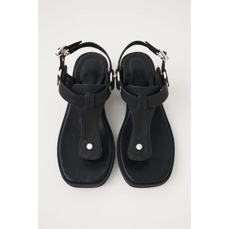 [^ԁF010IS355-3911]yCHUNK HEEL THONG SANDALS ^ `Nq[gOT_z|Cg芴̂郉o[\[̃T_BfBe[Abp[̓jZbNXȕ͋C̃tFCNU[̃gOT_B4cmq[̌^ɏ悹Ă܂BX^CAbvłT_łBX^COVvȃX^COɂfd̂fUCłBF̉\邽߁AWHTnȂǒWF̃OpcfjƂ̑gݍ킹͂BgOɂ݂ꍇ́A𒲐Ȃ炲pƂ߂܂BîCɓo^CɓACe̍ēׁE݌1_Ȃǂ̒ʒm󂯎邱Ƃł܂BuĥCɓo^VACeׂ̓lCACe̍ēׁA߃gsbNXȂǁAuh̏󂯎邱Ƃł܂B[ӎ]摜̏i̓TvłBۂ̏iƎdlAH኱قȂꍇ܂B摜̏i͌̏Ǝ˂pxAg̃j^[ɂAƐFقȂꍇ܂BpA舵̍ۂ́AAeV^OmFB