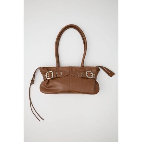 [^ԁF010IA155-3221]yBELTED SQUARE TOTE ^ xebhXNGAg[gz|CgTChɕtIWĩobÑxgdlɂVGbgςobOBfBe[₷߂̃nh퓮삵₷A߂̍ŕ̏oȒPłB_炩̂fނƌ̃t@Xi[Oɐ炵fUCŗ̊obOɎdグĂ܂BX^COIWĩobNƃxgɕtng̋N[Ȉۂ̃obO̓[hɂJWAɂDBnFv(BLK̂ݑJ[Ƃ͈قȂ鐶nłB)gpĂ܂Bgp񐔂ɂ炸AԂ̌o߂Ƌɗ򉻂AЂъǍ܂Bꂪt܂܂̕u͗򉻂𑁂߂܂̂łӉBߓxȖC͎̔̌ɂȂ܂̂łBۊǂ͍A̓ȂꏊɕۊǂĉBZF͐Fꍇ܂BZW̔zFgݍ킹͔ĂBîCɓo^CɓACe̍ēׁE݌1_Ȃǂ̒ʒm󂯎邱Ƃł܂BuĥCɓo^VACeׂ̓lCACe̍ēׁA߃gsbNXȂǁAuh̏󂯎邱Ƃł܂B[ӎ]摜̏i̓TvłBۂ̏iƎdlAH኱قȂꍇ܂B摜̏i͌̏Ǝ˂pxAg̃j^[ɂAƐFقȂꍇ܂BpA舵̍ۂ́AAeV^OmFB