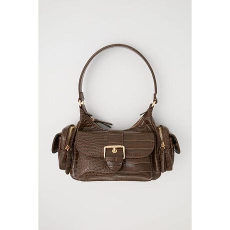 [^ԁF010IA255-6101]yBOXY FAUX LEATHER BAG ^ {LV[tFCNU[obOz|CgfBe[tgƗTChɕ̃|PbgfUCƎp˔obOBNR^U[ƖnubN̑fނ2^CvœWJAX^Cɍ킹đÎׂ͂łBNR^̓NXő݊̂dオɁAnubN͂VbNŃ~j}ȈۂɁB̂fފƃbL̃ANZgAsIȃ[hY킹܂BX^CONVJ烂[h܂ŕLX^CɃ}b`BVvȃfjX^Cɍ킹΃R[fBl[g̎ƂĉfAWPbgR[gƑgݍ킹ΐꂽl͋̕CɁB[͂ȂX^CbVɎĂ邽߁AfC[痷s܂ŃV[I΂􂵂܂BnFv(BLK̂݃X[XA2F̓NR^)gpĂ܂Bgp񐔂ɂ炸AԂ̌o߂Ƌɗ򉻂AЂъǍ܂Bꂪt܂܂̕u͗򉻂𑁂߂܂̂łӉBߓxȖC͎̔̌ɂȂ܂̂łBۊǂ͍A̓ȂꏊɕۊǂĉBZF͐Fꍇ܂BZW̔zFgݍ킹͔ĂBîCɓo^CɓACe̍ēׁE݌1_Ȃǂ̒ʒm󂯎邱Ƃł܂BuĥCɓo^VACeׂ̓lCACe̍ēׁA߃gsbNXȂǁAuh̏󂯎邱Ƃł܂B[ӎ]摜̏i̓TvłBۂ̏iƎdlAH኱قȂꍇ܂B摜̏i͌̏Ǝ˂pxAg̃j^[ɂAƐFقȂꍇ܂BpA舵̍ۂ́AAeV^OmFB