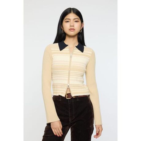 [^ԁF010IA274-7721]ySTRIPE ZIP UP KNIT SHIRT^XgCv WbvAbvjbgVcz|Cggȃ}`{[_[ƓFn{[_[̃WbvAbvjbggbvXBfBe[ꕔJ[͎̎ނ𕪂ė̊Ƃ̂PłB݂̔zFŃNVbNȈۂɁBX^CO_uWbvdlŃoX悭Ȃ܂BAE^[̃Ci[ɍ킹ĂǂANZgɁBîCɓo^CɓACe̍ēׁE݌1_Ȃǂ̒ʒm󂯎邱Ƃł܂BuĥCɓo^VACeׂ̓lCACe̍ēׁA߃gsbNXȂǁAuh̏󂯎邱Ƃł܂B[ӎ]摜̏i̓TvłBۂ̏iƎdlAH኱قȂꍇ܂B摜̏i͌̏Ǝ˂pxAg̃j^[ɂAƐFقȂꍇ܂BpA舵̍ۂ́AAeV^OmFB