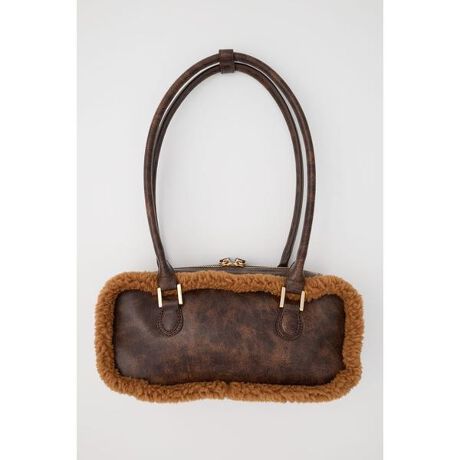 [^ԁF010IA355-6081]yBOA HANDLE BAG^ {AnhobOz|CgVvŐꂽY{AV_[obOBfBe[uE͍ŃCgx[W̓XEF[hfނgpAJ[ɂđfނ̈ႤobNłBTCWÓAybg{gQ{ɑ傫߂̃CN|[`ȂA悭傫obNBeʂȖ{̂Ƀ{At邱ƂŁA@\ƃIWieBvXB̃p[cPAnɂ̓XgCvgpוɂ܂ł̂ACeBX^COJWAtH[}܂ŁAǂȃX^Cɂ킹₷ACRjbNȃobOłBynFBLK̓AeB[N̂鍇v@L^BEG̓tFCNXG[hzgpĂ܂Bgp񐔂ɂ炸AԂ̌o߂Ƌɗ򉻂AЂъ̌܂Bꂪt܂܂̕u͗򉻂𑁂߂܂̂łӉBߓxȖC͎̔̌ɂȂ܂̂łBۊǂ͍A̓ȂꏊɕۊǂĉBZF͐Fꍇ܂BZW̔zFgݍ킹͔ĂBnFȂ@nFȂLkFȂ򊴁FȂîCɓo^CɓACe̍ēׁE݌1_Ȃǂ̒ʒm󂯎邱Ƃł܂BuĥCɓo^VACeׂ̓lCACe̍ēׁA߃gsbNXȂǁAuh̏󂯎邱Ƃł܂B[ӎ]摜̏i̓TvłBۂ̏iƎdlAH኱قȂꍇ܂B摜̏i͌̏Ǝ˂pxAg̃j^[ɂAƐFقȂꍇ܂BpA舵̍ۂ́AAeV^OmFB