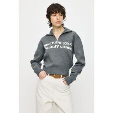 LETTERED HALF ZIPセーター