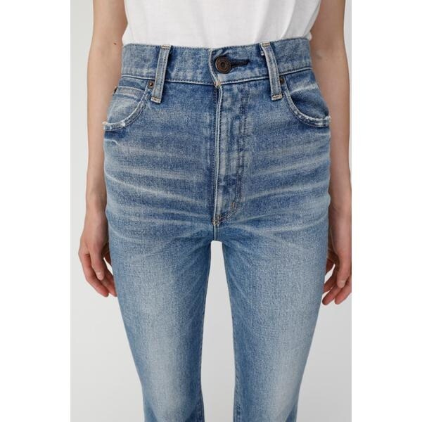 マウジー MVS フレアデニム MOUSSY 010DAA12 1800 3 MOUSSY | #MOUSSYJEANS ・MVS FLARE(010DAA12-1800) 窮屈さを