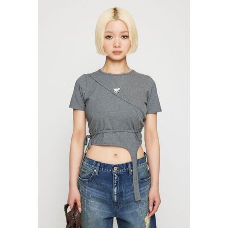 [^ԁF510ISA80-2141]POINTFAVg[Ȑ⃊ũhbLOȂǁAfUĈgbvXBD݂Ŏ񌳂AgbvX̏ォRtĒpo܂BDETAILF҂ƂVGbggĥACeBXgb`̂鐶ngpASn̗ǂdオɂȂĂ܂BSTYLINGF{[̂{gƍ킹̂߁B~j{gXJ[gȂǁAlXȃACeƂQłBFȂ򊴁FȂLkF聡@nFȂ@F@