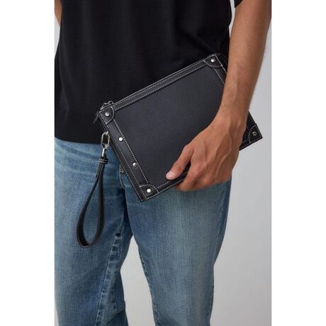 [^ԁF251IAC55-040G]X^bYNb`obO |Cggh̃X^bYNb`obOɂȂ܂BfBe[1TCYŉ^ؚ̉ȃfUCƂȂ܂BgсAzȂǂƂۂɊpfUCƂȂĂ܂BV_[XgbvtăV_[obOƂĂg2WAYdlɂȂ܂BX^COX^bYfUCڂ̂ŃVvȕ̃ANZgɂ߂łBfރJrɂۊǂȒPȂ̂łBGꂽ܂܂ŒԕuȂfނƖȂ悤ɕۊǂĂBڐ邱Ƃ܂B[ӎ]摜̏i̓TvłBۂ̏iƎdlAH኱قȂꍇ܂B摜̏i͌̏Ǝ˂pxAg̃j^[ɂAƐFقȂꍇ܂BpA舵̍ۂ́AAeV^OmFB