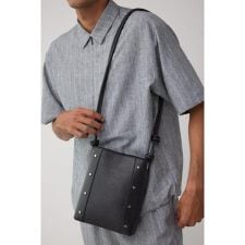 スタッズショルダーバッグ