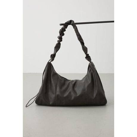 [^ԁF251IAT55-0391]rbOV_[obO |Cg}bgȍvgpAeʂ̃rbOV_[obOɂȂ܂BfBeB[VvŐꂽtHƕLV_[Ō|₷Aʖ킸gfUCBV_[ɕRAƃV[OfUCƂĂg܂BX^COJWA炫ꂢ߂܂ŕLΉBfjjbgAR[gƍ킹đl̔oAʋ΂┃ɂ֗Ȏ[͂obOɂȂ܂BfޔGꂽ܂ܕuȂfނƖȂ悤ɕۊǂĂBfސɂĂ͈ڐ邱Ƃ܂B[ӎ]摜̏i̓TvłBۂ̏iƎdlAH኱قȂꍇ܂B摜̏i͌̏Ǝ˂pxAg̃j^[ɂAƐFقȂꍇ܂BpA舵̍ۂ́AAeV^OmFB