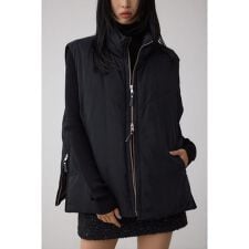 アーバンモナーク中綿ベスト