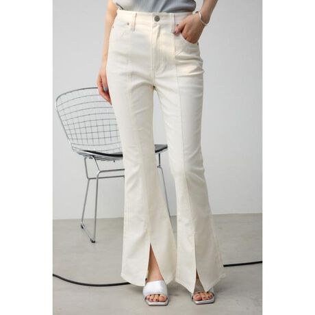 [^ԁF250HSG31-267C]2024 Spring&Summer item   i(fUC)|CgF XȃVGbgŃtAfBe[̂ƂꂢȃVGbgłB ifBeB[ FɃZ^[Xbg̃fUCA菗炵fBe[Ă܂B X^CO FƂ^CgȃgbvX{[̂gbvXɂ킹₷}`ȃX^Cy߂܂B@@ @@@@250FSC31-247Ẽs[giԂłB @FȂ  򊴁FȂ  LkF   @nFȂ