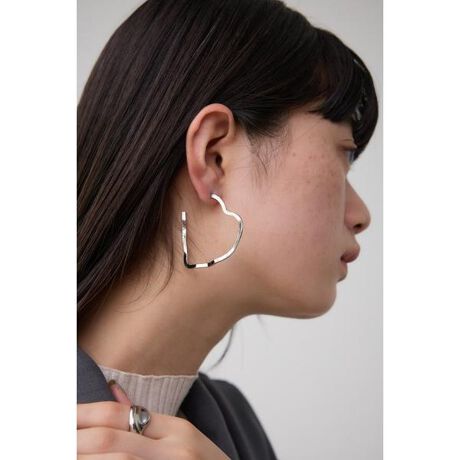 [^ԁF250ISB56-245J]jAXVFCvrbOt[vsAX |Cg傫߂̃t[vfUCɏ_炩ȃn[g`[tꂽA݊Q̃ANZT[łBfBeB[ŉ؂₩ɗhꓮAVvȂڂfUCɎdオĂ܂BjAX̂n[gAtF~jĂAǂN[Őꂽۂ^܂BJWAR[fBl[ghbV[ȃX^C܂ŁALV[Ŋ􂷂IłȂiȃsAXłBfދANZT[̏ꍇAŉtɐGꂽA玉щ̒~ςɂAϐFώꍇ܂BIɂӂ̃eiX肢܂Bŉtiɒڂ鎖悤ӉB[ӎ]摜̏i̓TvłBۂ̏iƎdlAH኱قȂꍇ܂B摜̏i͌̏Ǝ˂pxAg̃j^[ɂAƐFقȂꍇ܂BpA舵̍ۂ́AAeV^OmFB