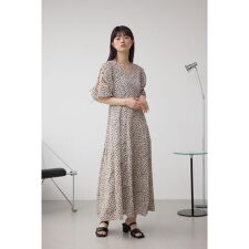 パフスリーブワンピース