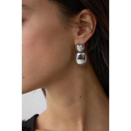 [^ԁF250ISB56-411J]EGX^sAX |Cggh̃EGX^eCXgꂽAR`fUC͂̑݊Ղ2AsAXBfBeB[㕔Ƀn[gAɑȉ~`[t2AfUCŁA܂ɓƌvXĂACełB^̃R`p[cAǂBe[WCNȕ͋CoAJWA烂[hȃR[fBl[g܂ŕL}b`BX^COЂƂ邾ŃR[fBl[g̃ANZgɂȂAĩX^CƏ{ɃAbvf[gĂ܂By₩ȂSn͂ŁAfC[ɂ₷ACełBfދANZT[̏ꍇAŉtɐGꂽA玉щ̒~ςɂAϐFώꍇ܂BIɂӂ̃eiX肢܂Bŉtiɒڂ鎖悤ӉB[ӎ]摜̏i̓TvłBۂ̏iƎdlAH኱قȂꍇ܂B摜̏i͌̏Ǝ˂pxAg̃j^[ɂAƐFقȂꍇ܂BpA舵̍ۂ́AAeV^OmFB