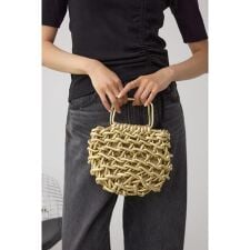 アズールバイマウジー(AZUL BY MOUSSY)のメタルハンドルメタリック編み込みバッグ
