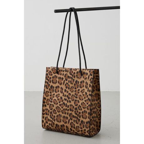 [^ԁF250IAB55-066K]i[nhVbp[obO |Cgʋ΁Eʊwɂ҂ȃTCỸVbp[obOłBfBeB[A4t@CPCTCYłBׂ߂̃V_[Ō|₷AX^COɎRɂȂ݂܂BƂfUCłǂȃX^COɂ킹₷obOłBfރJrɂۊǂȒPȂ̂łBGꂽ܂܂ŒԕuȂfނƖȂ悤ɕۊǂĂBڐ邱Ƃ܂B250ISB55-142J̃s[giłB[ӎ]摜̏i̓TvłBۂ̏iƎdlAH኱قȂꍇ܂B摜̏i͌̏Ǝ˂pxAg̃j^[ɂAƐFقȂꍇ܂BpA舵̍ۂ́AAeV^OmFB